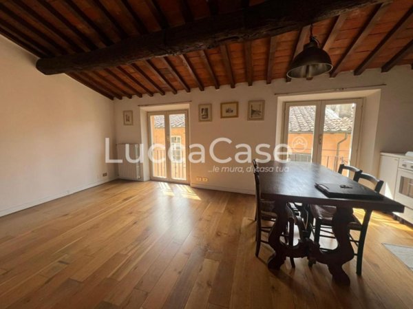 appartamento in vendita a Lucca in zona Centro Città