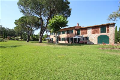 casa indipendente in vendita a Lucca in zona Centro Città