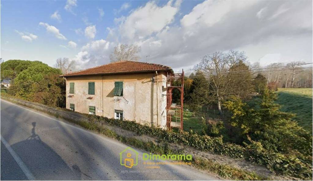 appartamento in vendita a Lucca in zona Nave