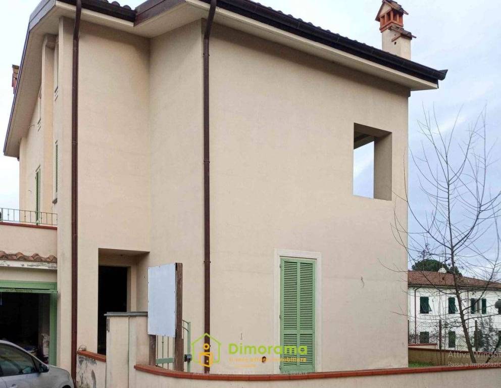 casa indipendente in vendita a Lucca in zona zona San Vito