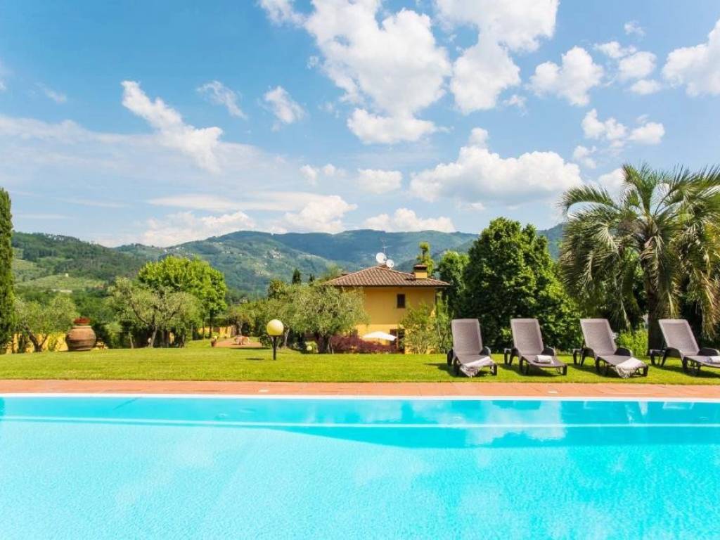 villa in vendita a Lucca in zona Ponte a Moriano