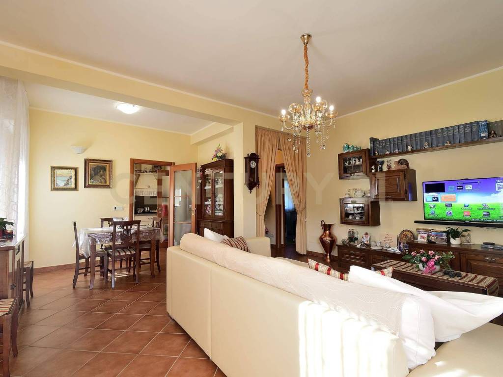appartamento in vendita a Lucca in zona Monte San Quirico