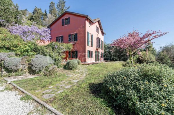 casa indipendente in vendita a Lucca in zona Santa Maria del Giudice