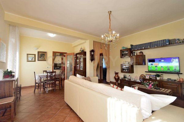 appartamento in vendita a Lucca in zona Centro Città