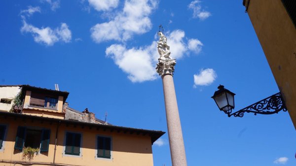 negozio in vendita a Lucca in zona Centro Città