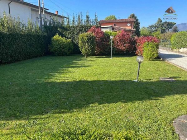casa indipendente in vendita a Lucca in zona zona San Marco