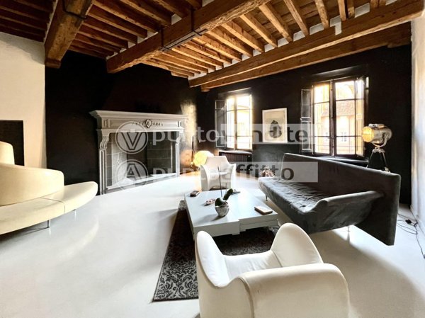 appartamento in vendita a Lucca in zona Centro Città