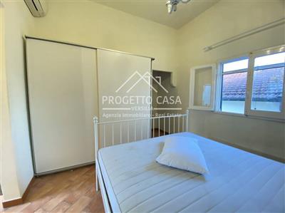 casa indipendente in vendita a Lucca