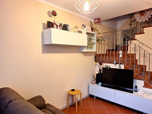 casa indipendente in vendita a Lucca in zona San Cassiano a Vico