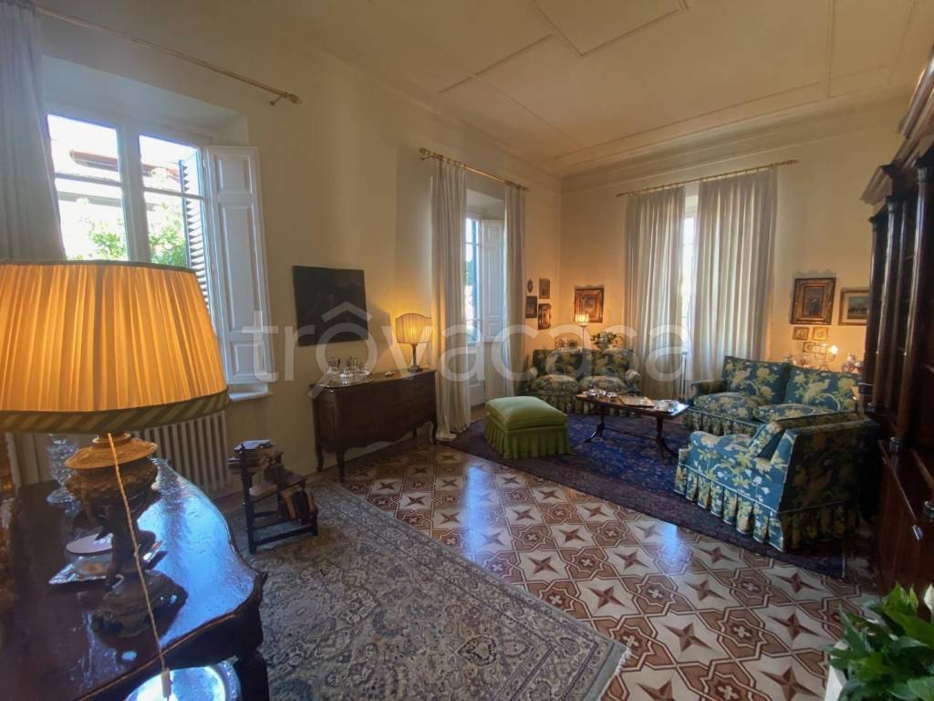 appartamento in vendita a Lucca in zona Centro Città