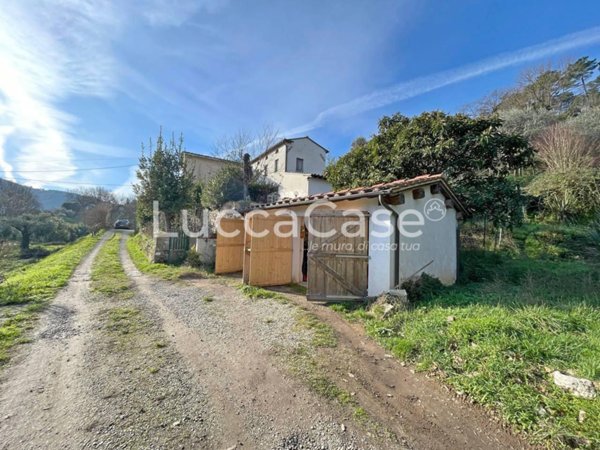 casa indipendente in vendita a Lucca in zona Santa Maria del Giudice