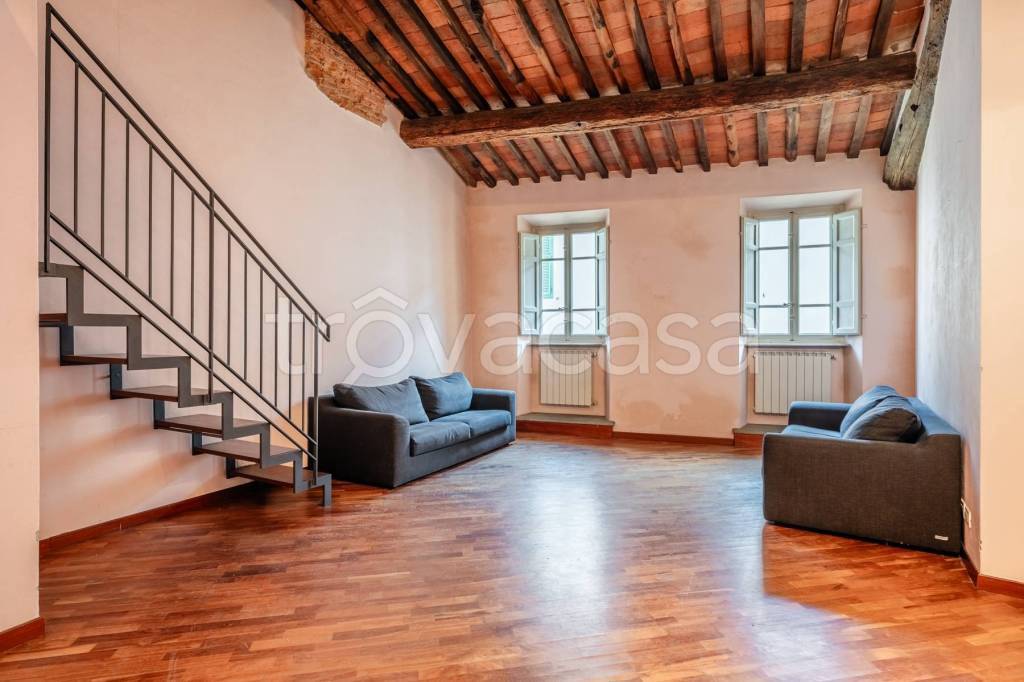 appartamento in vendita a Lucca in zona Centro Città