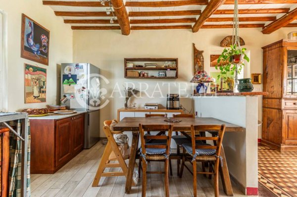 casa indipendente in vendita a Lucca in zona Ponte a Moriano