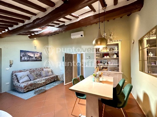 appartamento in vendita a Lucca in zona Centro Città