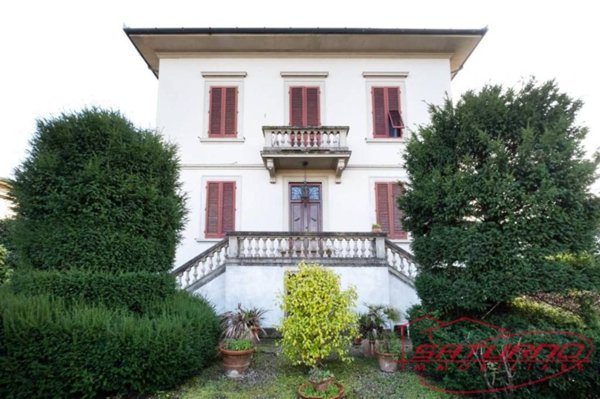 casa indipendente in vendita a Lucca in zona Centro Città
