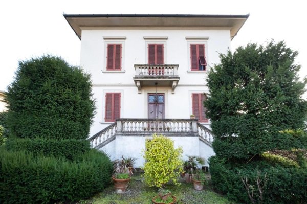 casa indipendente in vendita a Lucca in zona Centro Città
