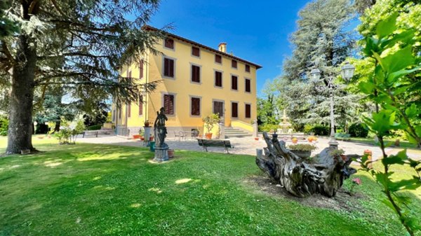 casa indipendente in vendita a Lucca in zona Carignano