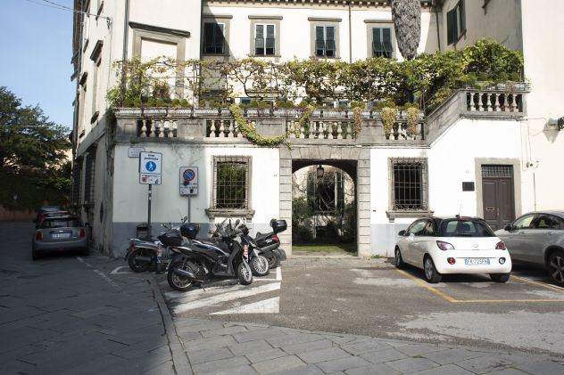 appartamento in vendita a Lucca in zona Centro Città