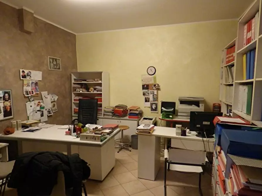 ufficio in vendita a Lucca in zona Centro Città