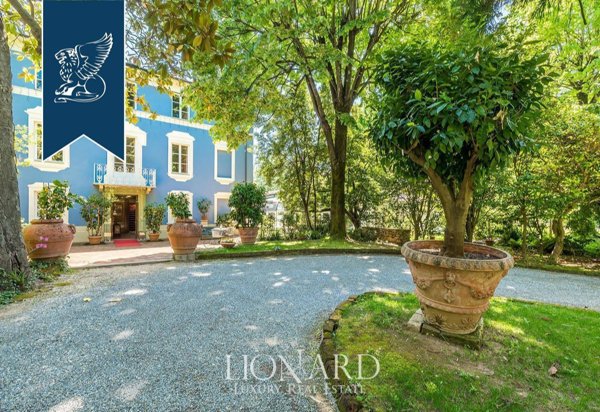 casa indipendente in vendita a Lucca in zona Centro Città