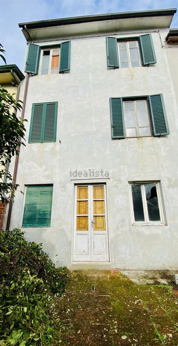 casa indipendente in vendita a Lucca in zona zona San Marco