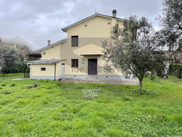 casa indipendente in vendita a Lucca in zona San Donato