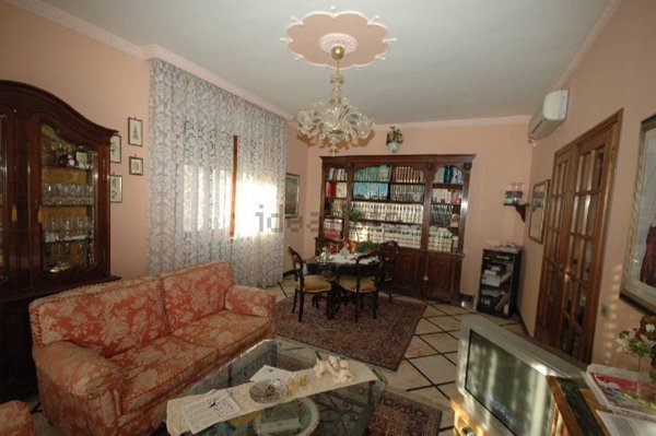 casa indipendente in vendita a Lucca in zona Maggiano