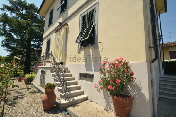 casa indipendente in vendita a Lucca in zona Sant'Anna
