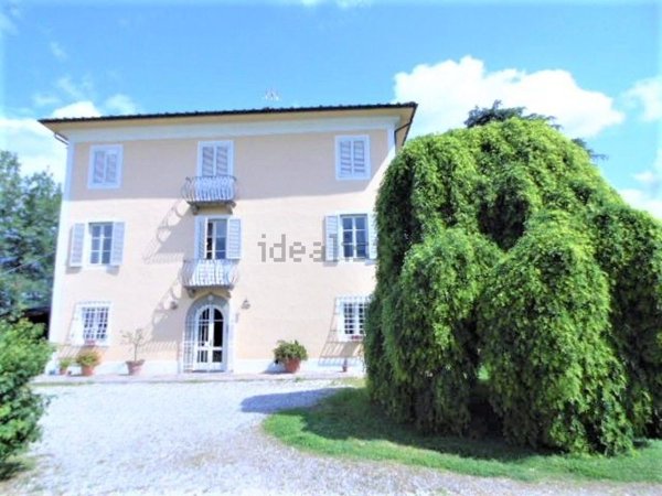 casa indipendente in vendita a Lucca in zona Picciorana