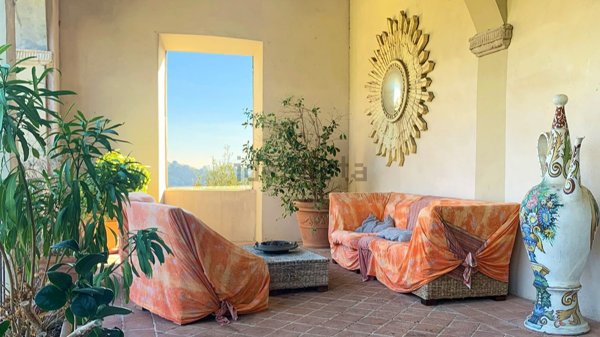 villa in vendita a Lucca in zona Monte San Quirico