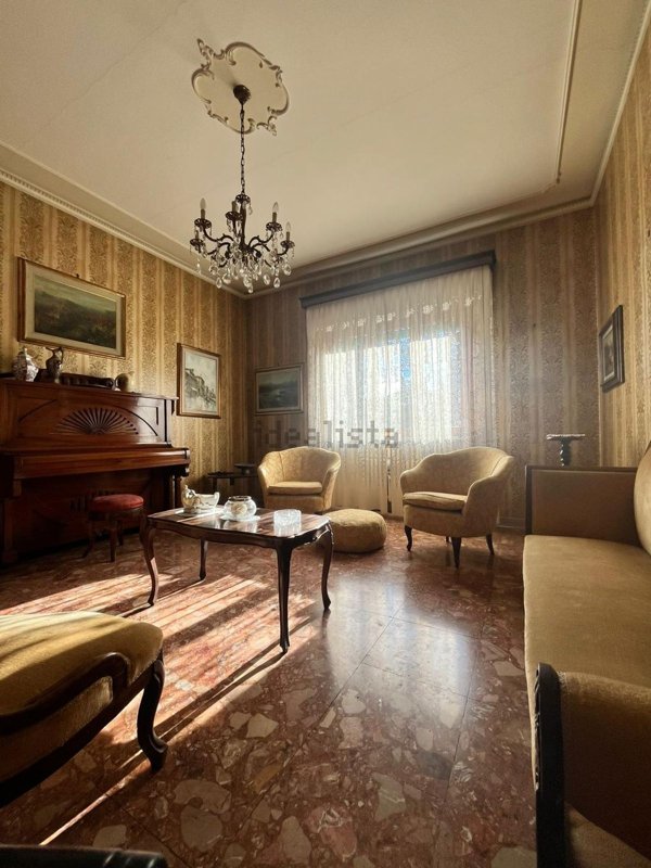 casa indipendente in vendita a Lucca in zona zona San Marco