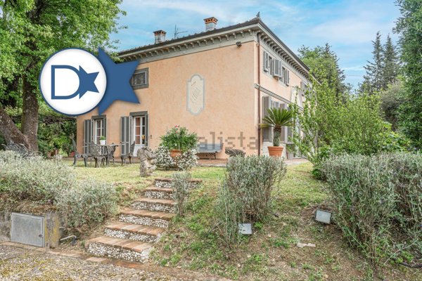 casa indipendente in vendita a Lucca in zona Ponte a Moriano