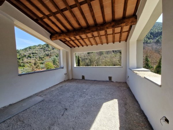 casa indipendente in vendita a Lucca in zona Maggiano