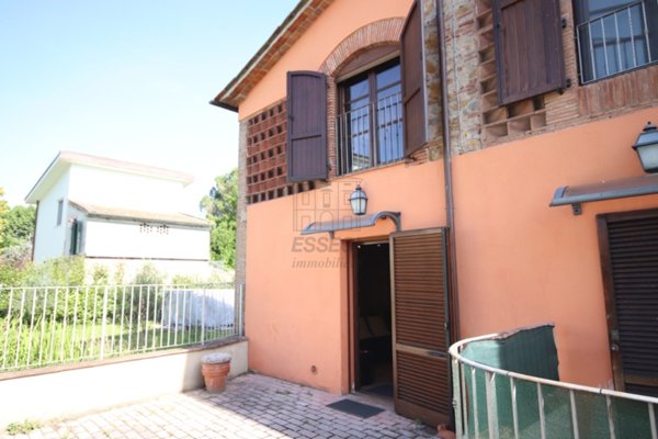 appartamento in vendita a Lucca in zona Centro Città