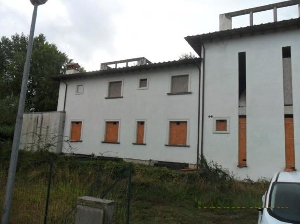 appartamento in vendita a Lucca in zona Montuolo
