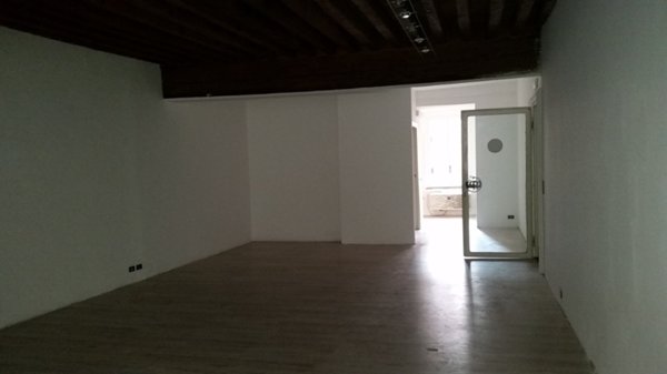 casa semindipendente in vendita a Lucca in zona Centro Città