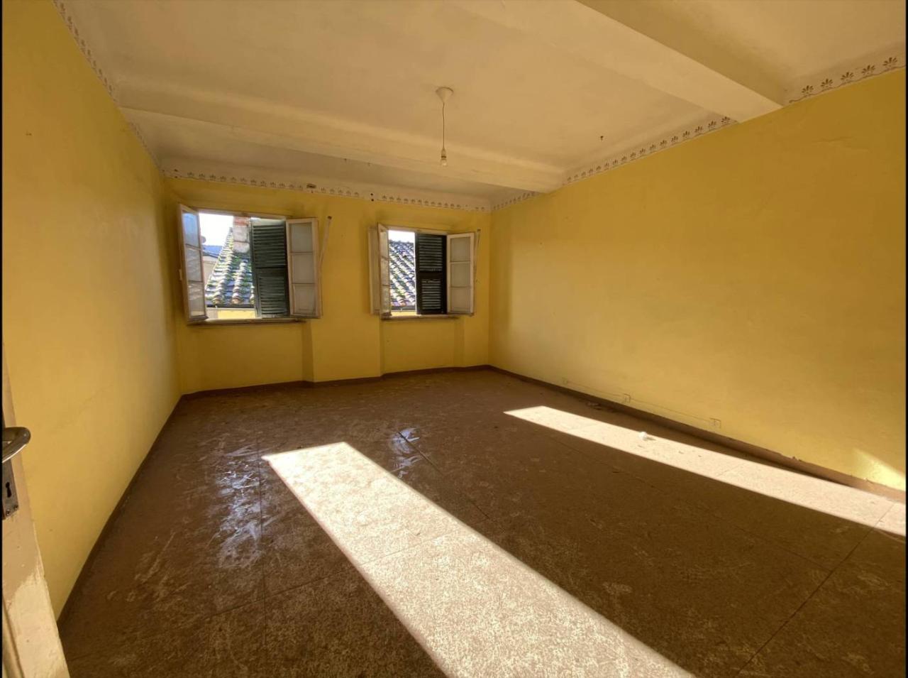 appartamento in vendita a Lucca in zona Centro Città