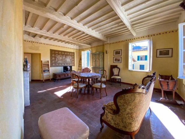 appartamento in vendita a Lucca in zona Centro Città