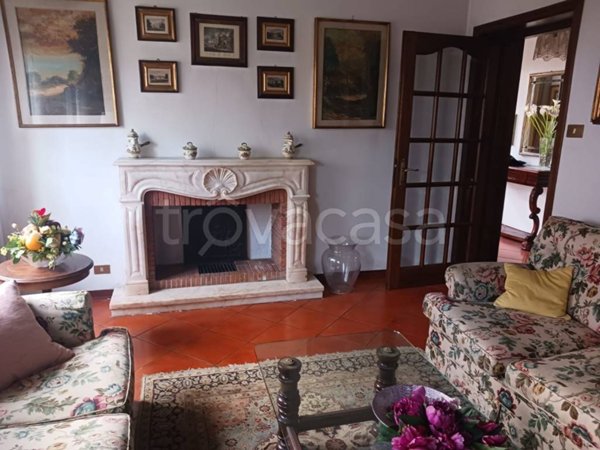 casa indipendente in vendita a Lucca in zona Pontetetto