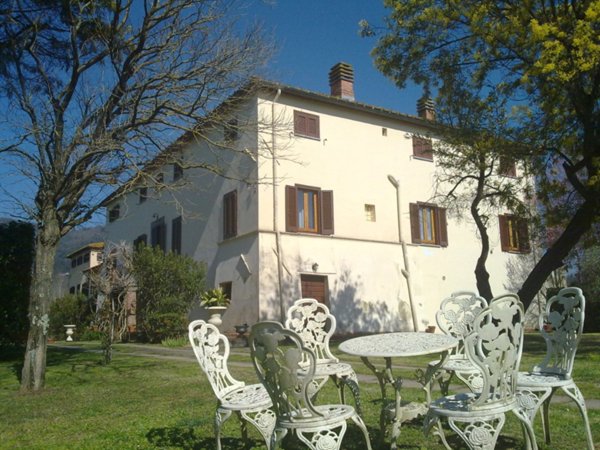 villa in vendita a Lucca in zona Pieve Santo Stefano