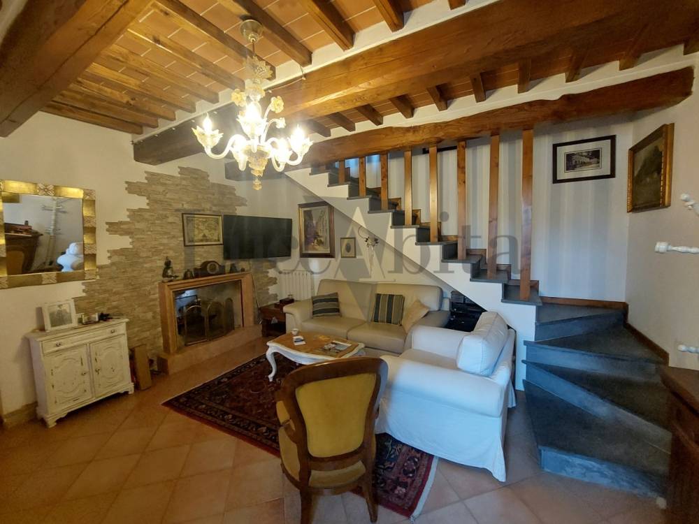 casa indipendente in vendita a Lucca in zona zona San Marco