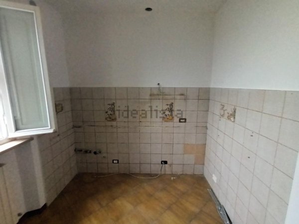 appartamento in vendita a Lucca in zona Mutigliano