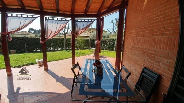 casa indipendente in vendita a Lucca in zona Sant'Alessio
