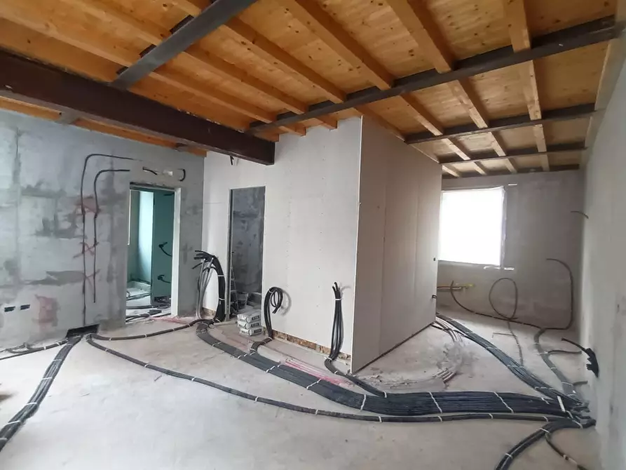 appartamento in vendita a Lucca in zona Ponte a Moriano