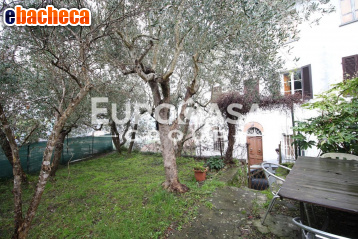 casa indipendente in vendita a Lucca in zona Santa Maria del Giudice