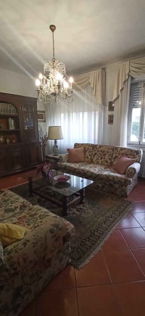 casa indipendente in vendita a Lucca in zona Zona San Concordio