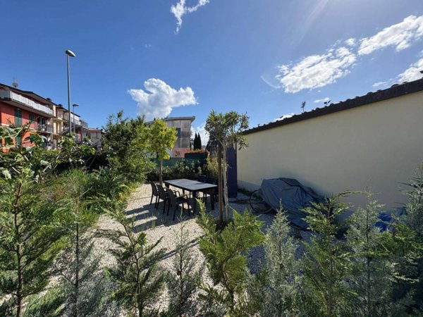 casa indipendente in vendita a Lucca in zona zona San Marco