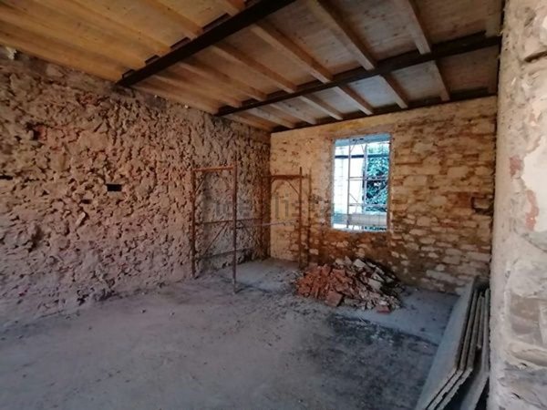 appartamento in vendita a Lucca in zona Ponte a Moriano