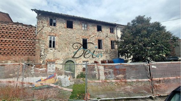 appartamento in vendita a Lucca in zona Centro Città