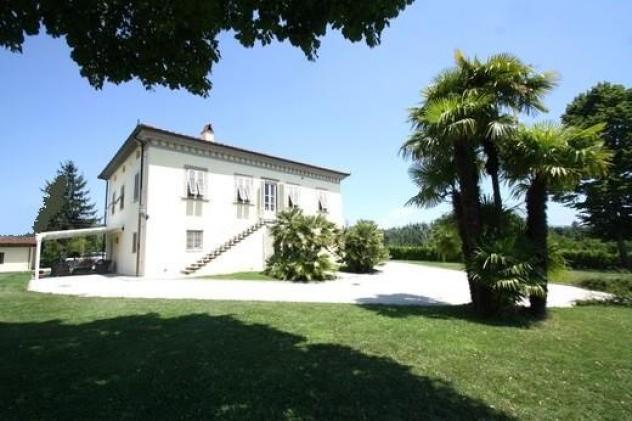 casa indipendente in vendita a Lucca in zona Monte San Quirico